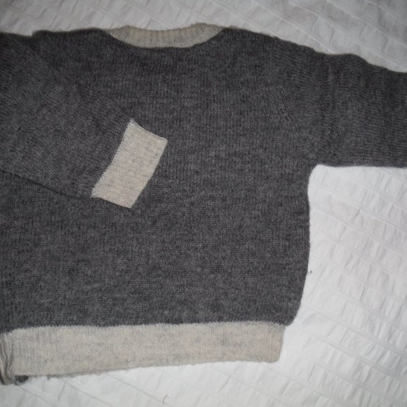 ✅3/40$ BABY GAP wool sweater - Picture 5 of 5